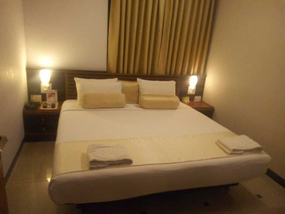 Goa Woodlands Hotel