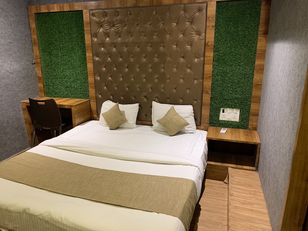 Hotel Riva International