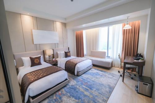 Grand Westside Manila Bay