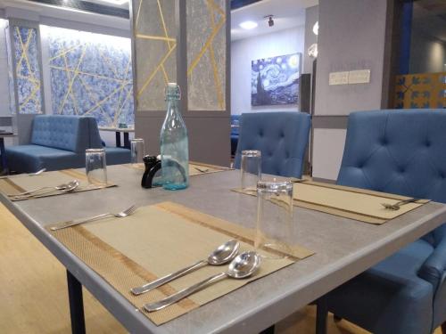 Zip By Spree Hotels Surabi International