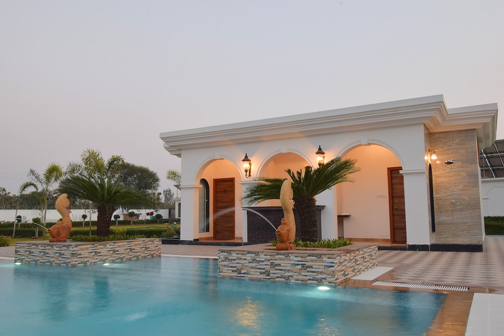 Umaid Farm Resort-A Legacy Vintage Stay in Jaipur