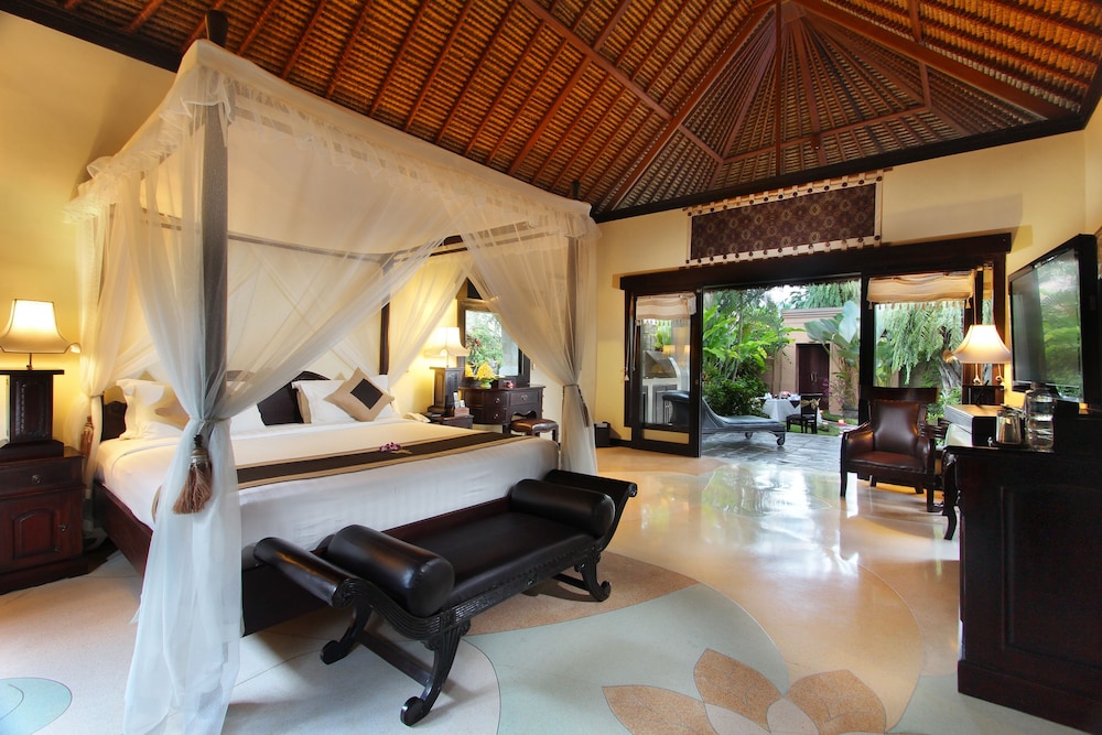 FuramaXclusive Resort & Villas