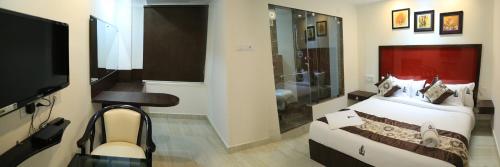 Super Townhouse Benz Circle MG Road