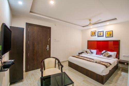 Super Townhouse Benz Circle MG Road