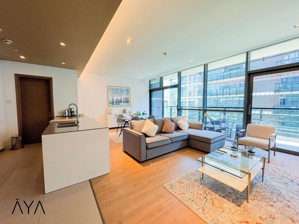 Aya - Sophisticated 1BR Apartment in CityWalk with Views