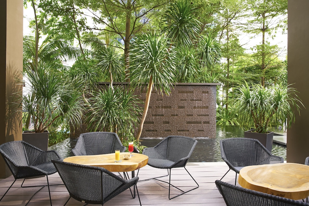 Quincy Hotel Singapore by Far East Hospitality 