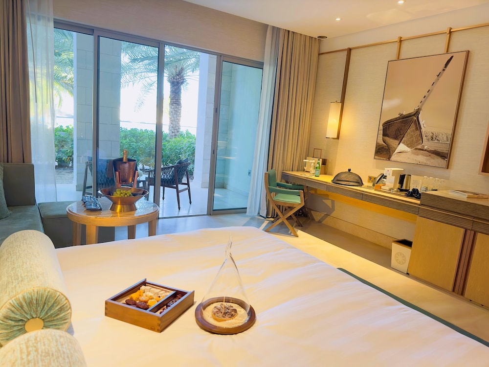 Jumeirah Muscat Bay