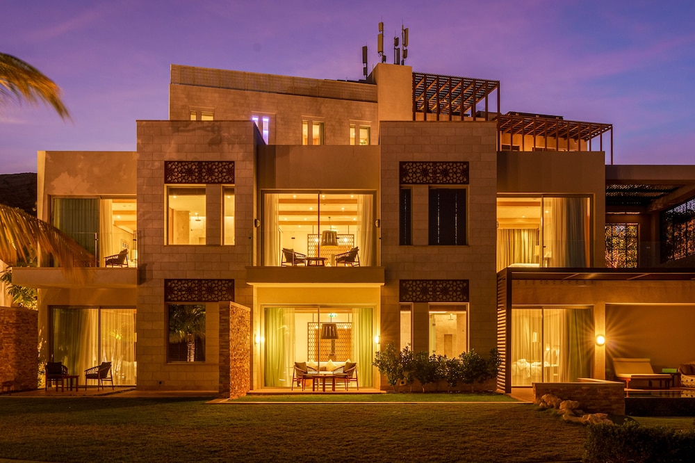Jumeirah Muscat Bay