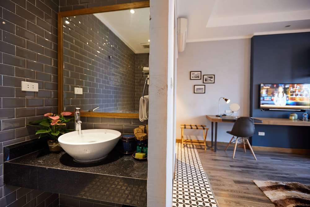 Hanoi Calido Hotel