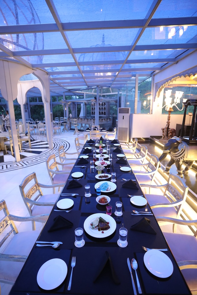 The Royal Retreat Resort & Spa