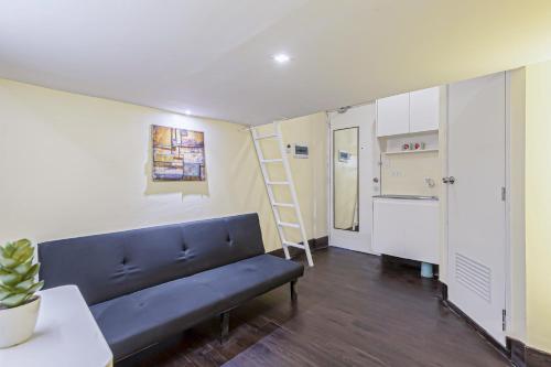 Selah Lofts Pasay Hotel