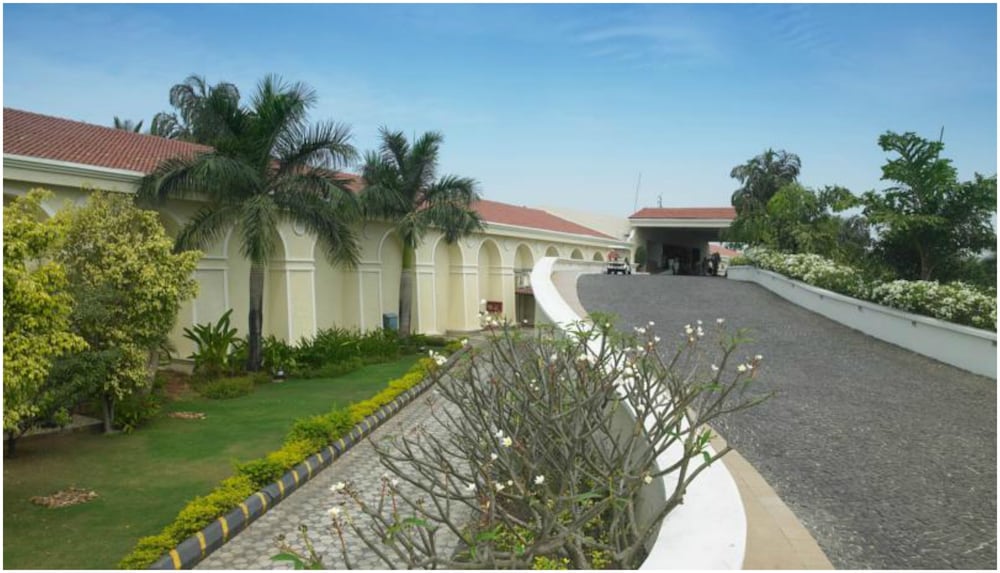THE ZURI WHITE SANDS GOA RESORT & CASINO