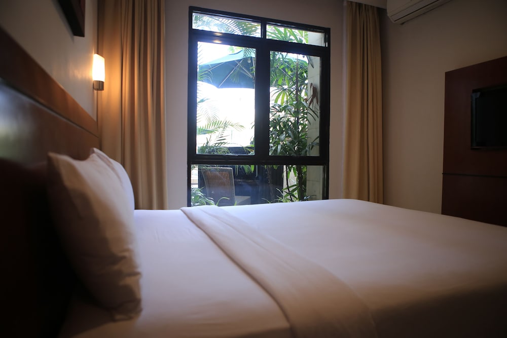 Grand Kuta Hotel & Residence