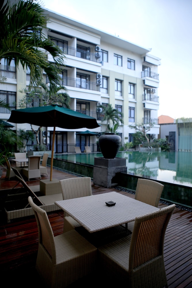 Grand Kuta Hotel & Residence