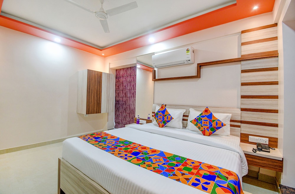 Fabhotel The Lily