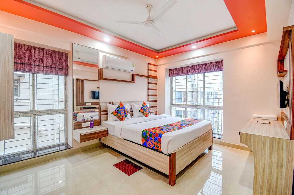 Fabhotel The Lily