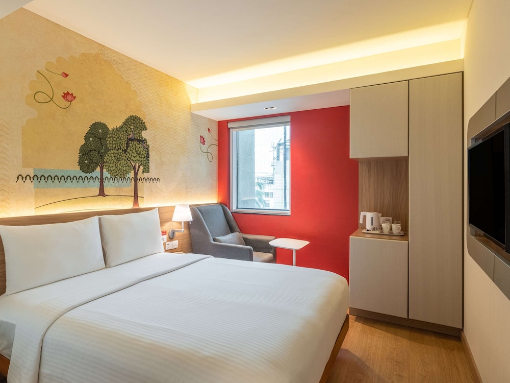 ibis Mumbai Airport Hotel