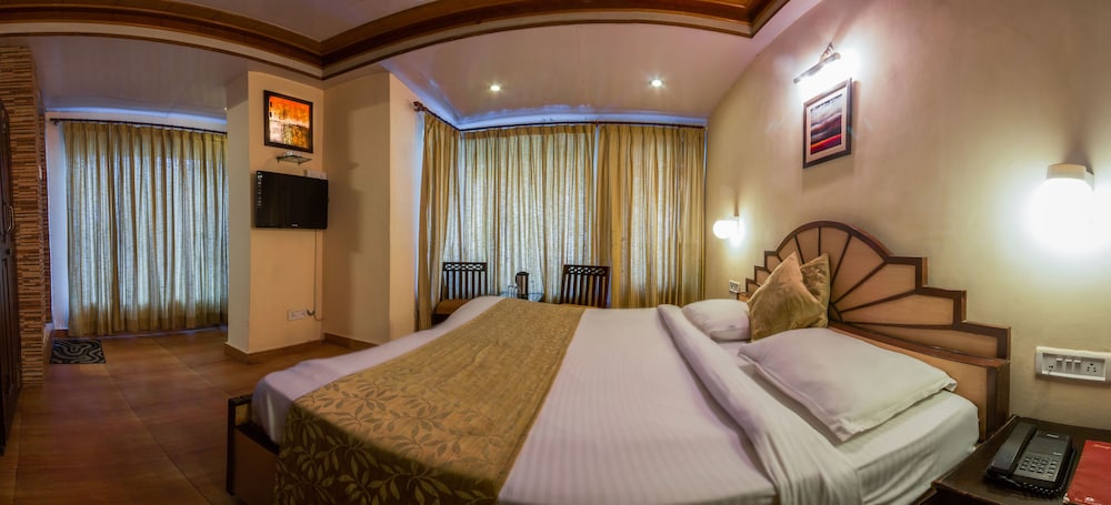 Himalaya Hotel - Nainital
