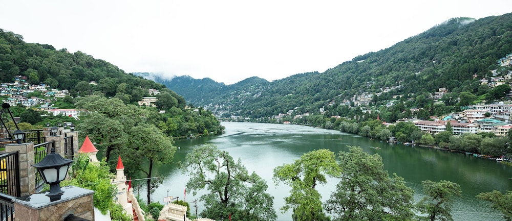 Himalaya Hotel - Nainital
