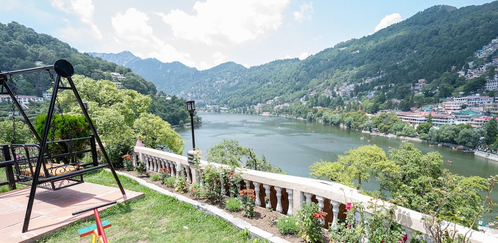 Himalaya Hotel - Nainital