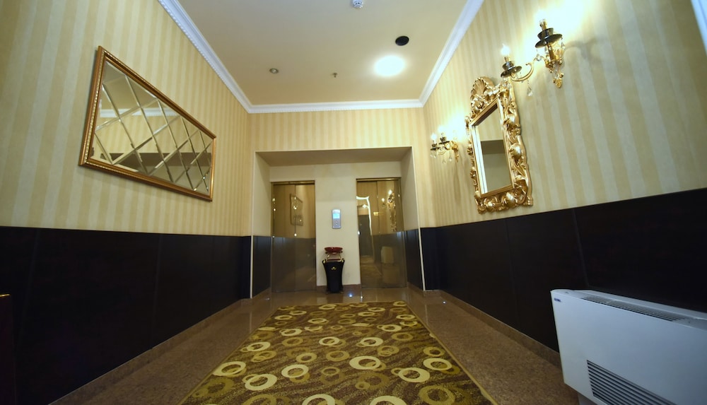 Imperial Palace Hotel