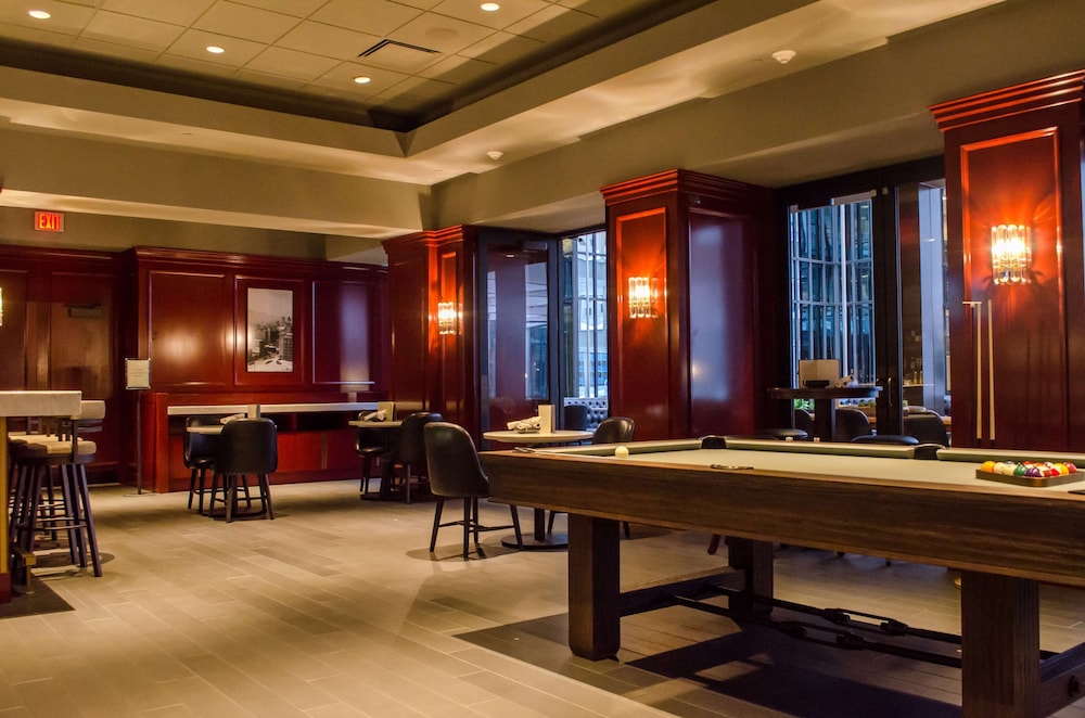 The Marquette Hotel, Curio Collection by Hilton