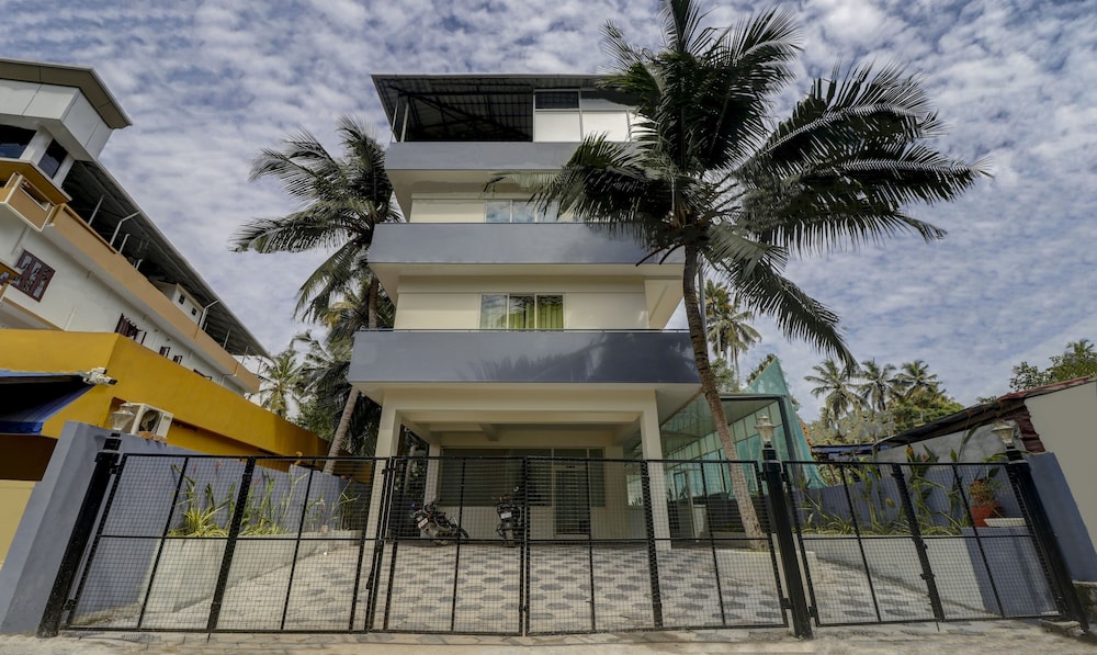 Itsy Hotels Ushodaya Royal Residency