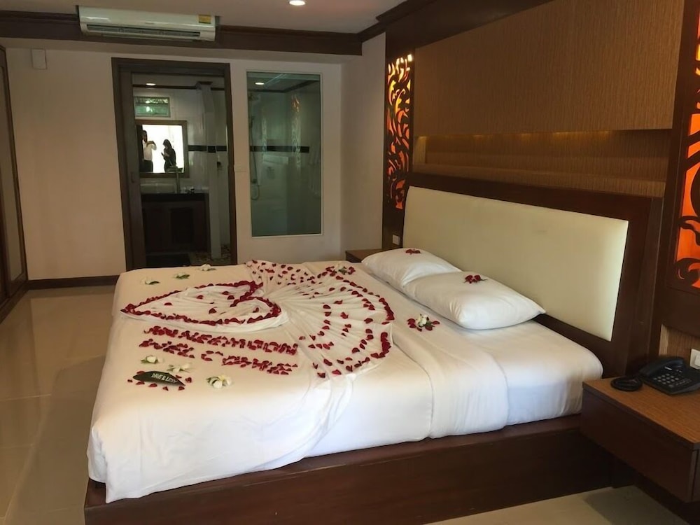 Chivatara Resort & Spa Bang Tao Beach