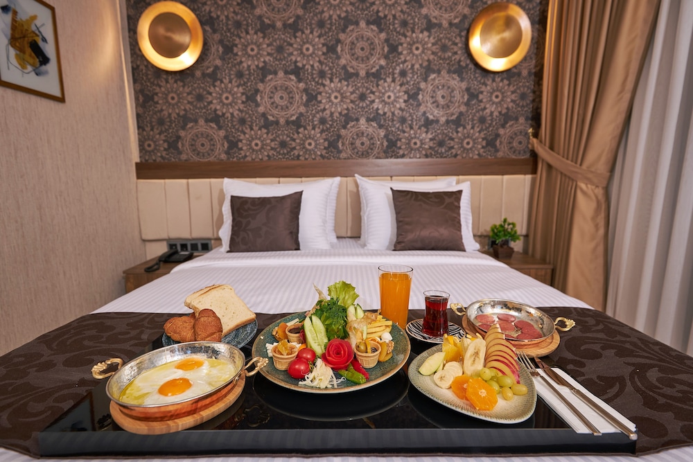 Trademark Collection by Wyndham Operla Airport Hotels