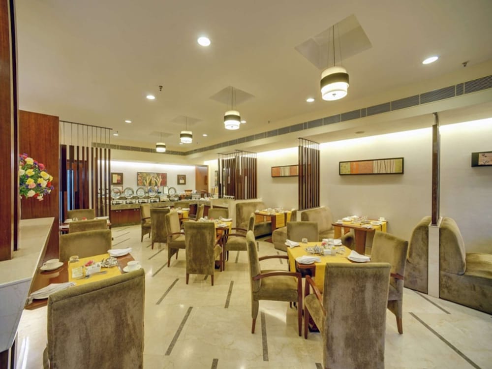 The Muse Sarovar Portico Nehru Place - A Sarovar Hotel