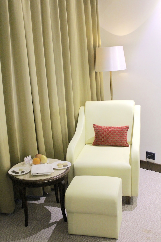 Saura Hotel, Agra  A Club Mahindra Associate