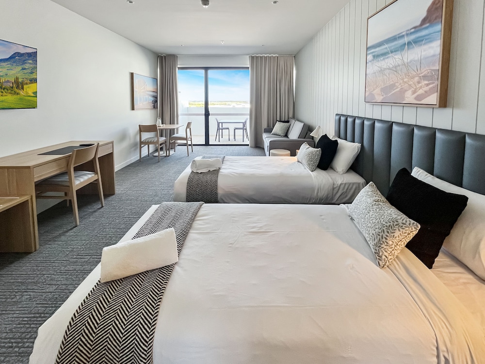 Direct Collective Bli Bli Suites