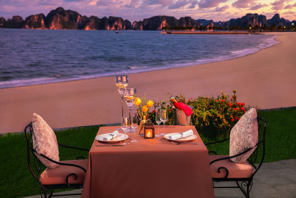 Paradise Suites Hotel