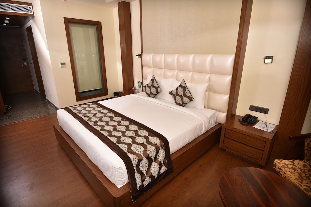 Hotel SK Grand