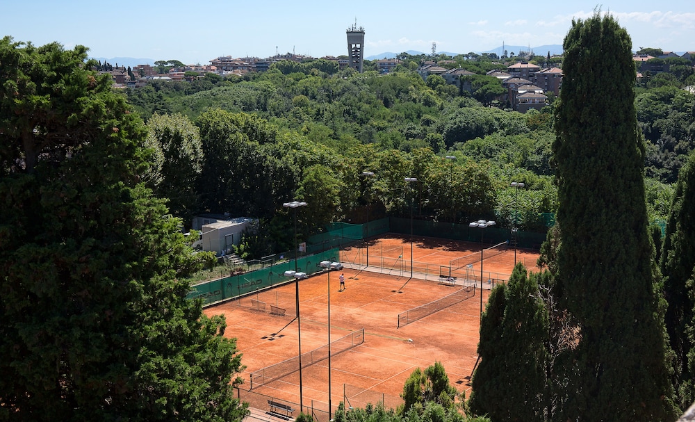 LH Hotel Excel Roma Montemario