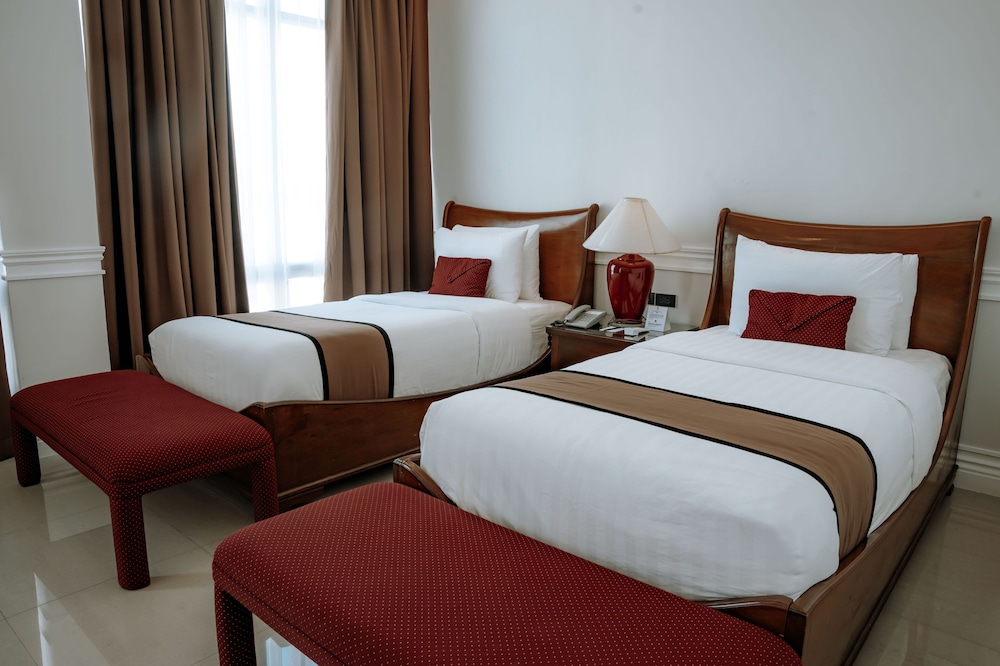 The MetroCentre Hotel and Convention Center