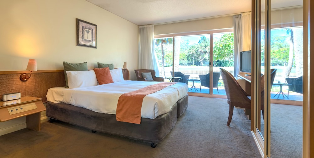 Pacific Bay Resort