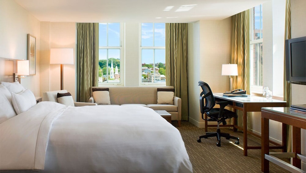 Omni Providence Hotel