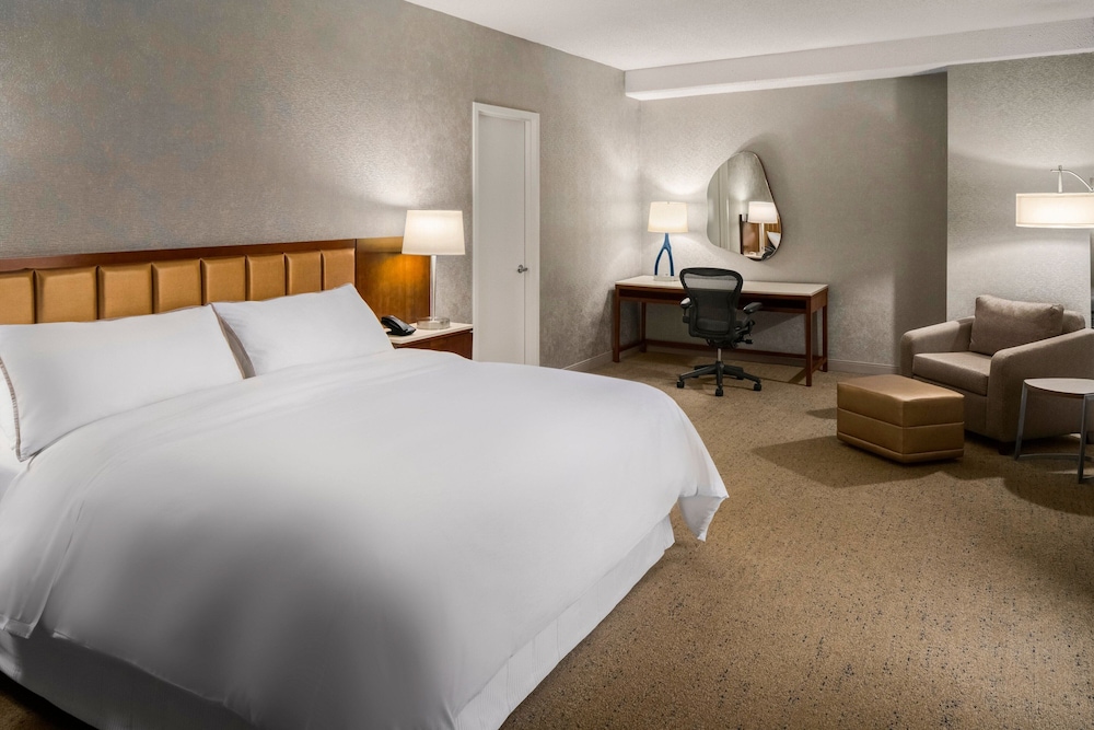 The Westin Chicago Northwest