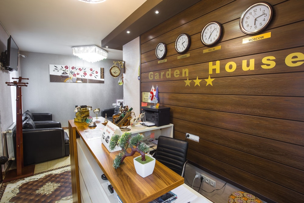 Hotel Garden House