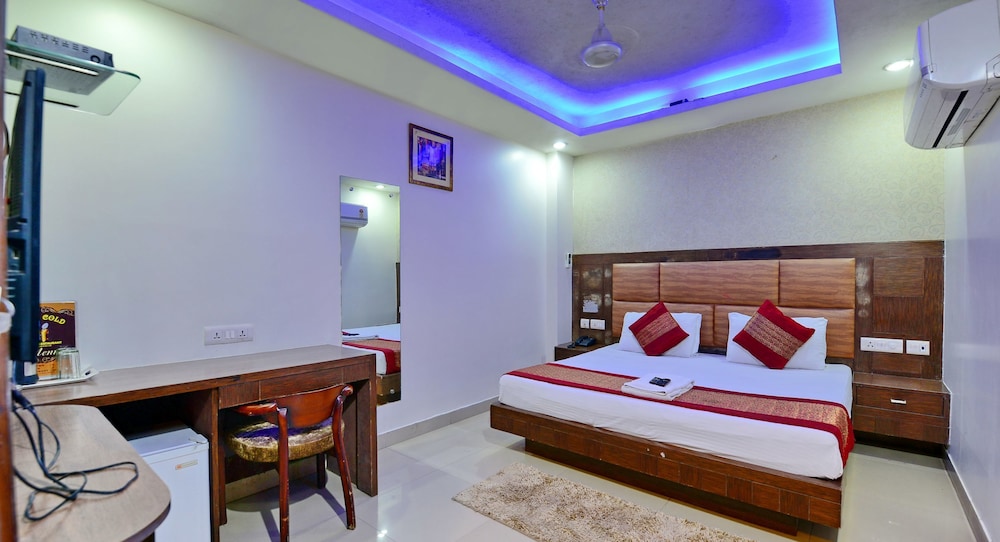 Hotel Emporio