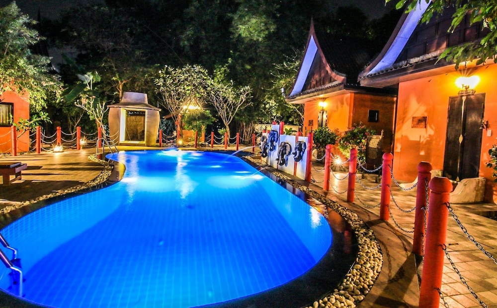 Pludhaya Resort & Spa