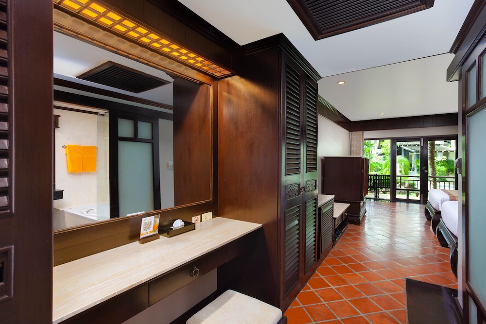 The Hotspring Beach Resort & Spa