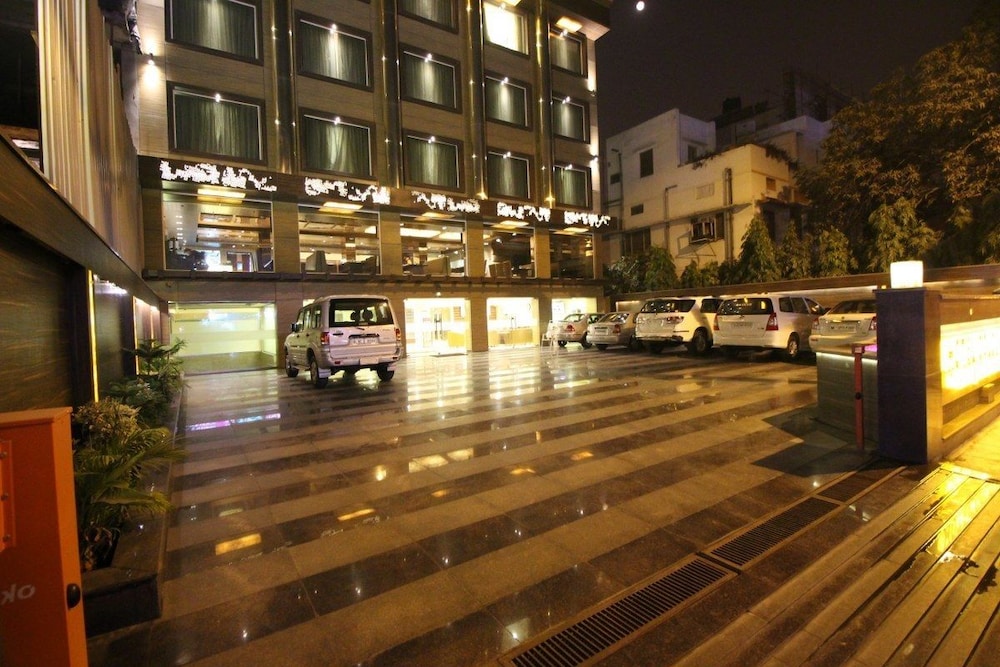 Hotel Golden Grand
