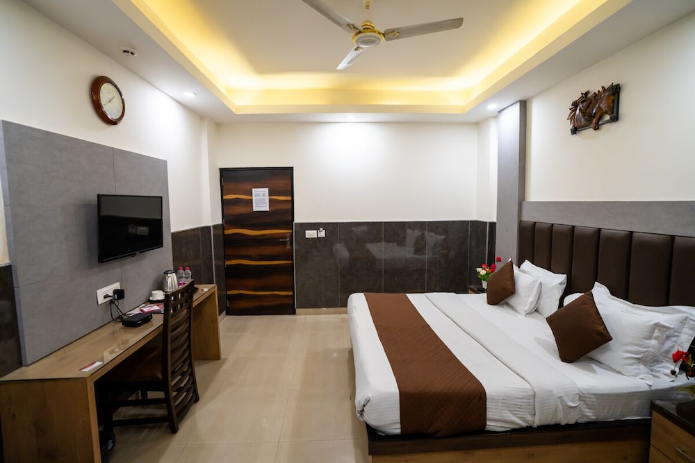 Hotel Mahajan International
