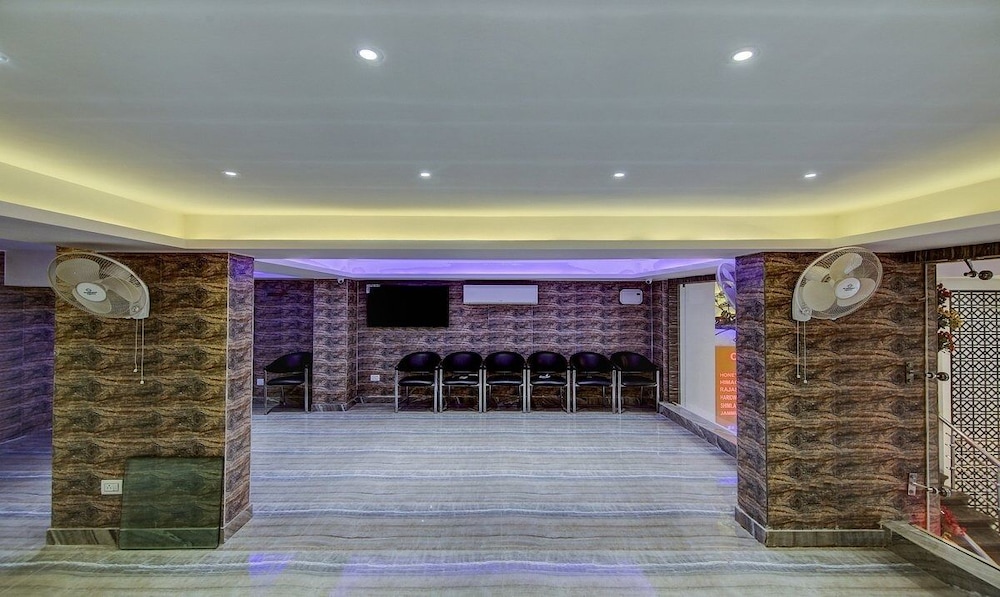 Hotel Mahajan International
