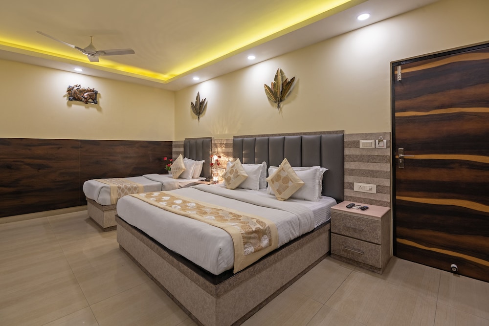 Hotel Mahajan International