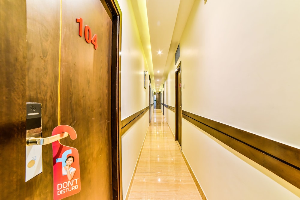 FabExpress Gateway Inn