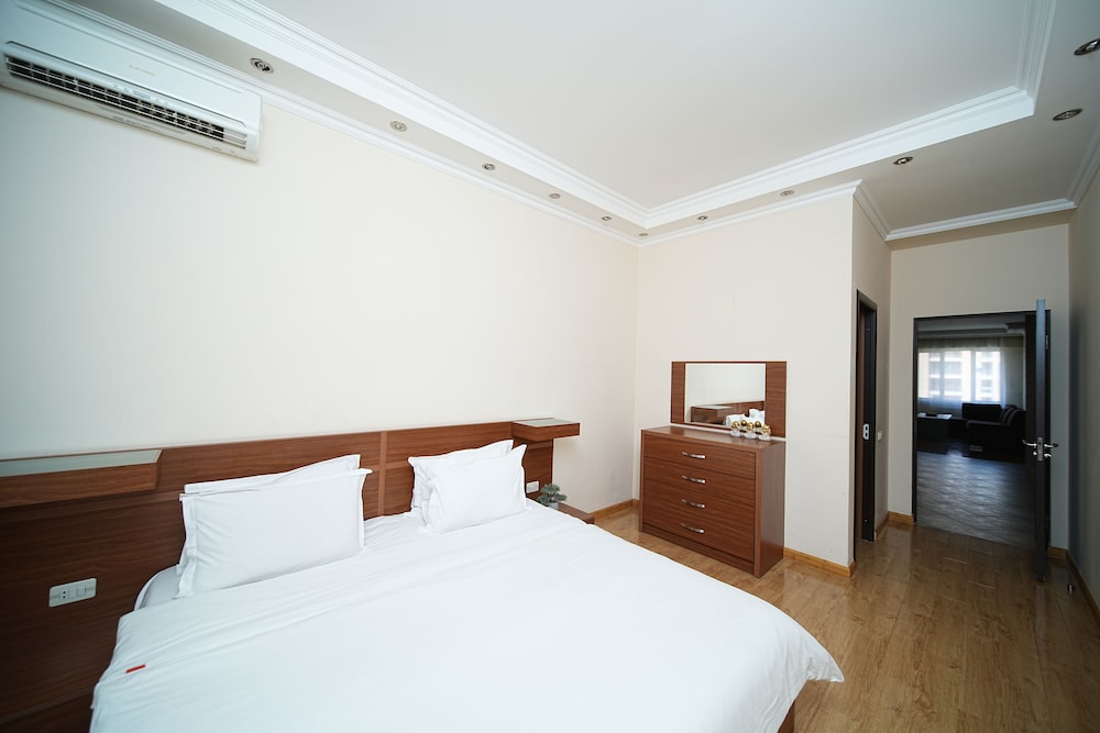 2 bedroom Luxury apartment in the center of Yerevan by Sweet Home