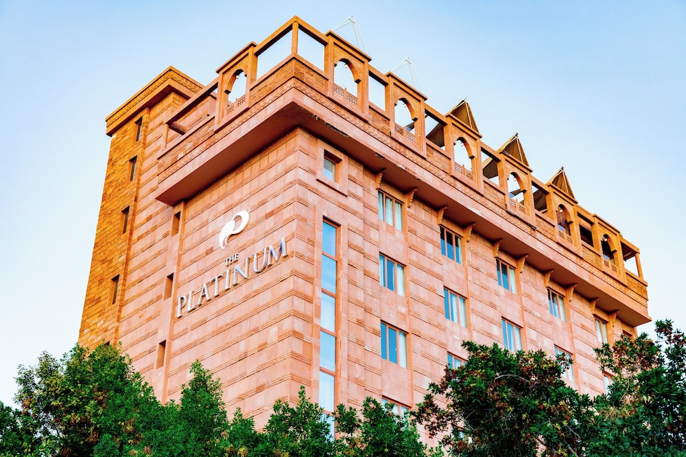 Platinum Hotel